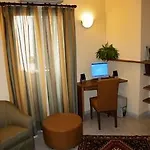 Ξενοδοχείο D'orleans 3*