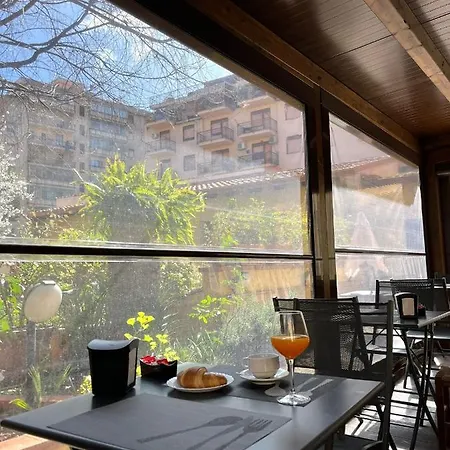 D'orleans Hotell