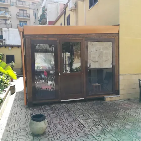 D'orleans パレルモ