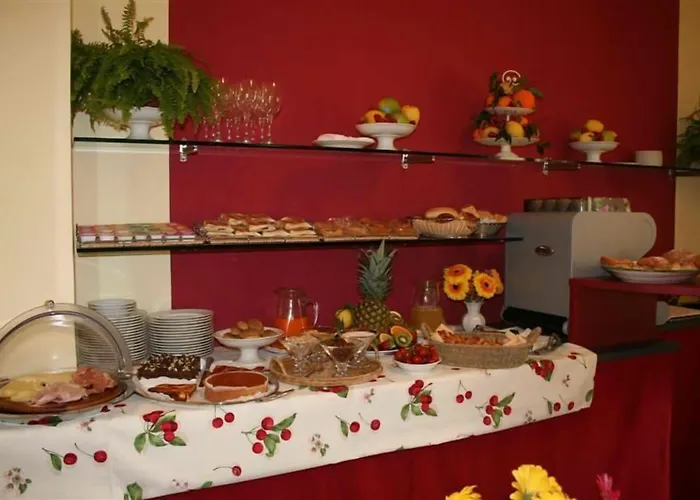 D'orleans Hotel 3*